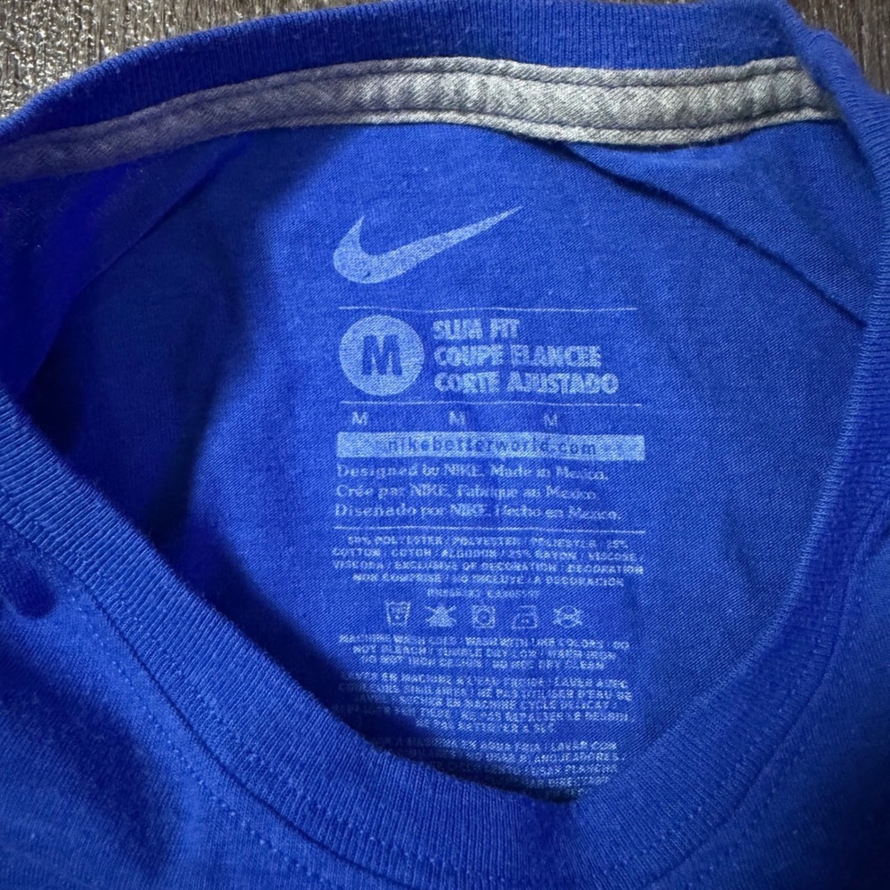 Nike‎ Kentucky Wildcats T-Shirt Womens Medium Blue Long Sleeve Slim Fit Graphic - Picture 3 of 4